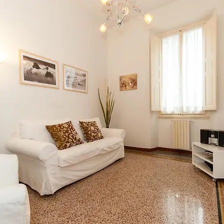 Apartment Oltrarno *